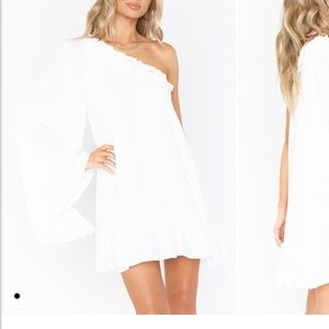 White off the shoulder dress f